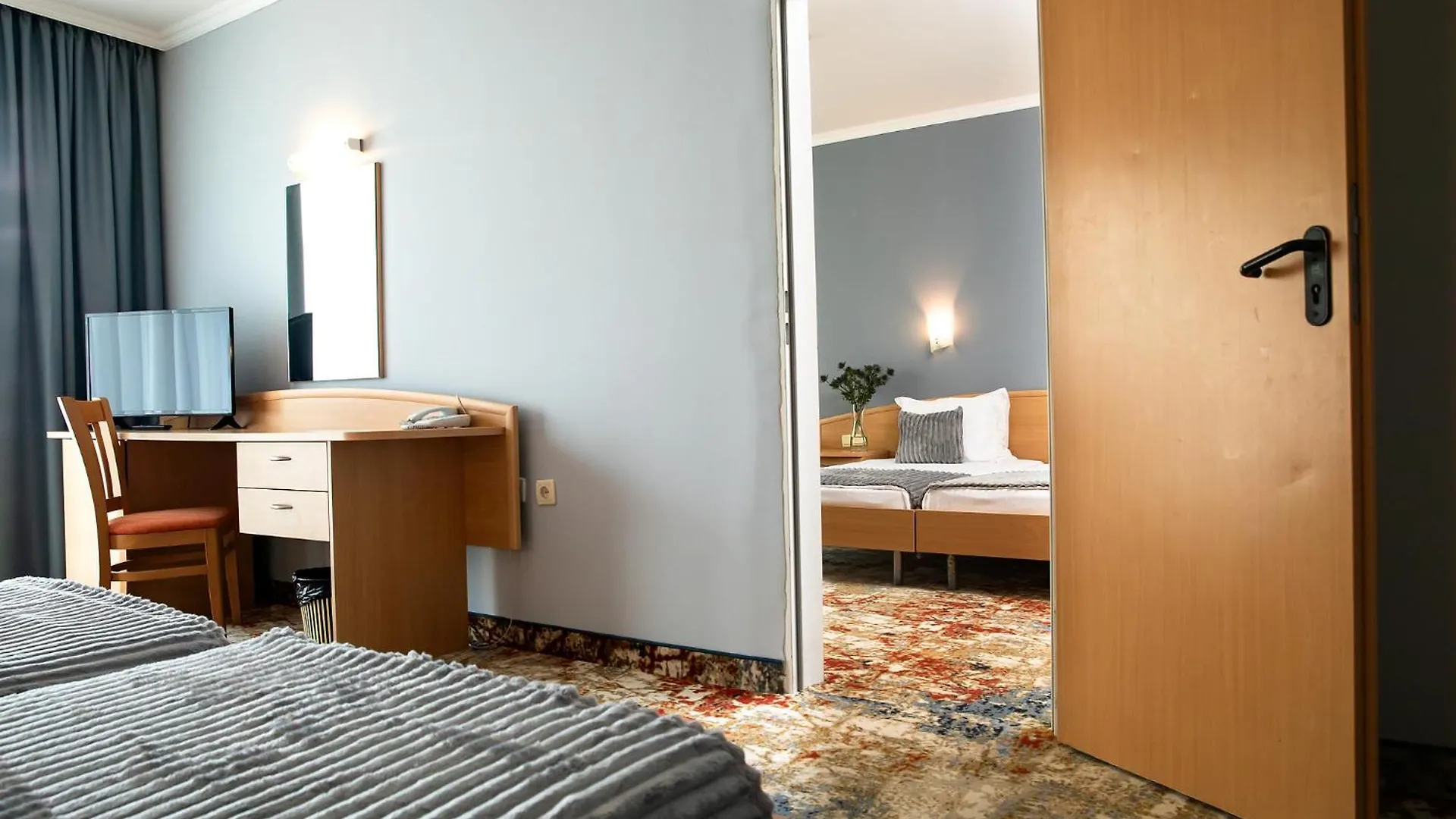 Hotel Wela Słoneczny Brzeg 4*,